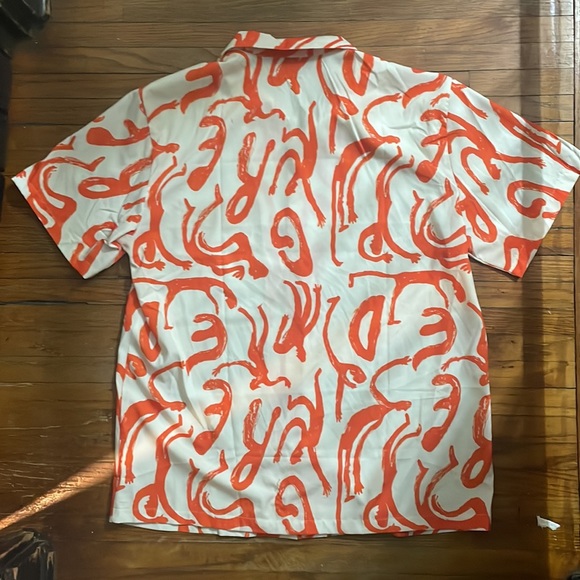 Romwe white and orange artistic splashes, short sleeved button-up shirt, size M - Picture 3 of 5